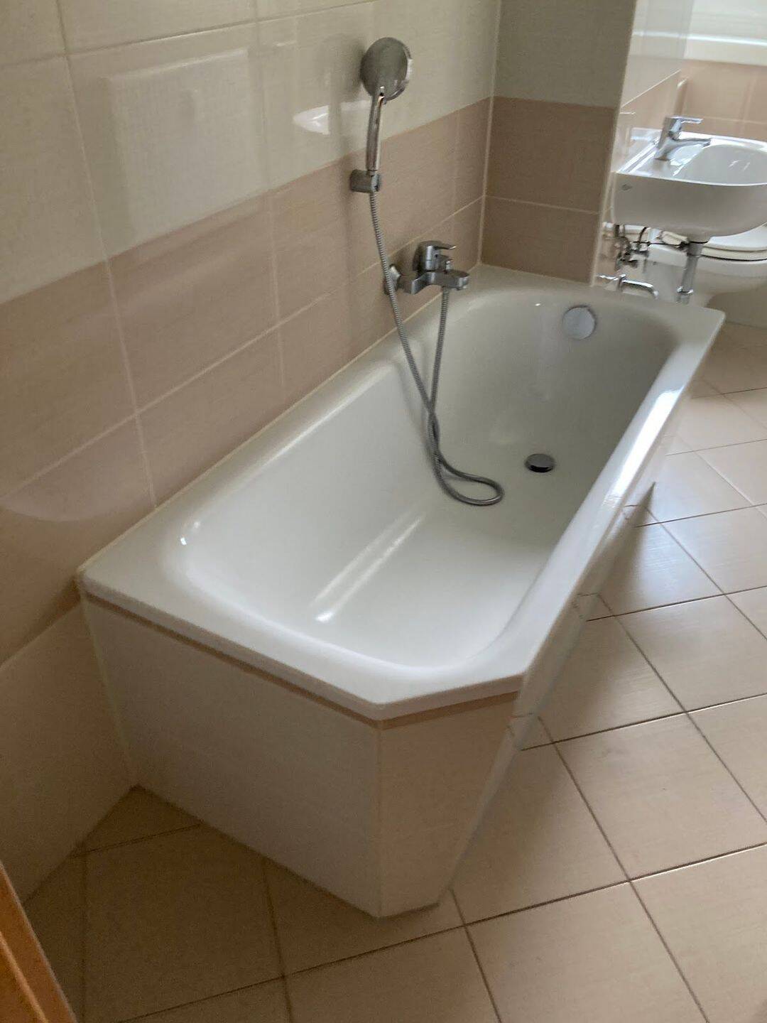 2 Zimmer mit Ausblick!, 6406 Bernburg (Saale)