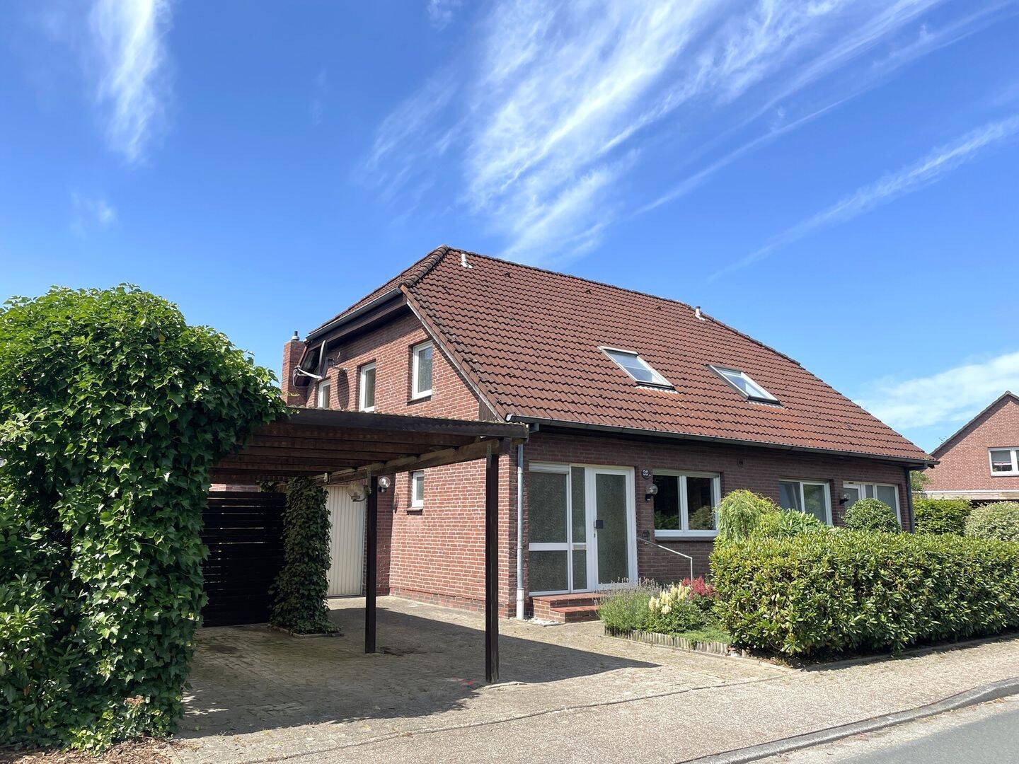 Familienfreundliche Doppelhaushälfte mit Potenzial in beliebter Stadtrandlage!, 26655 Westerstede