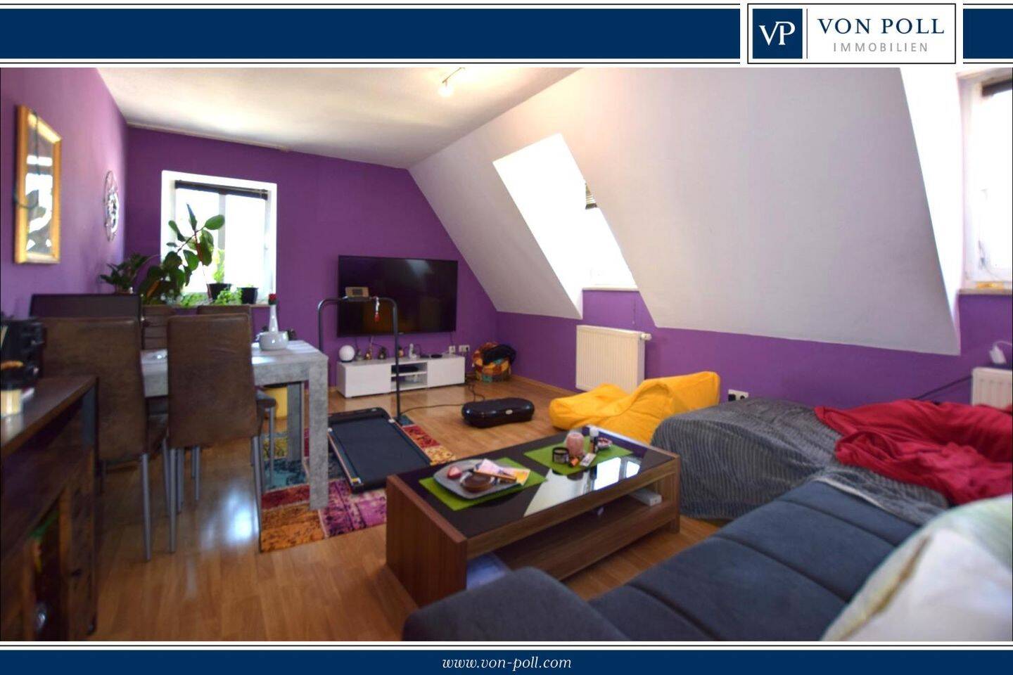 Größzügige 5-Zimmer-Wohnung mit 2 Bädern, 2 Küchen und Stellplatz, 91578 Leutershausen