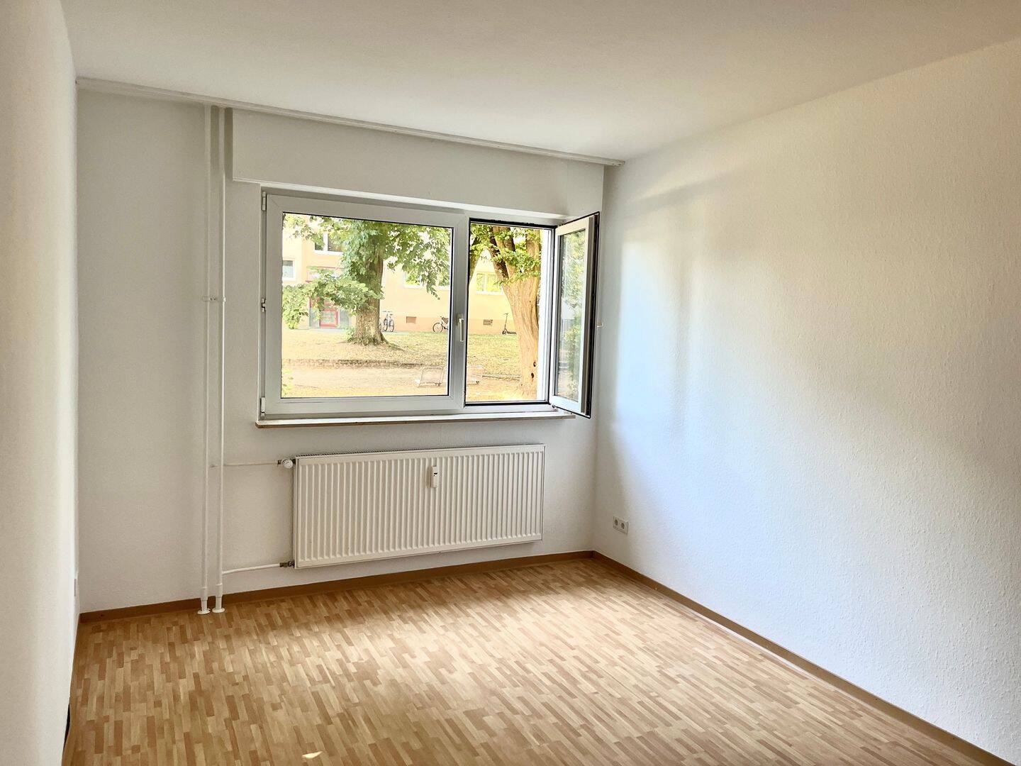 Helle WG-Zimmer in Bad Homburg-Kirchdorf zu vermieten, 61350 Bad Homburg v.d. Höhe