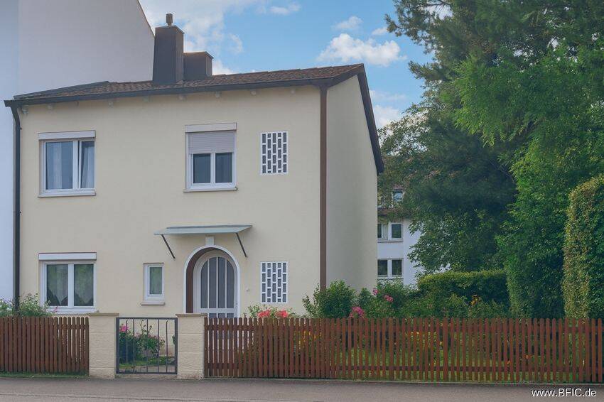 Maison de ville rénovée à FFB, potentiel d’extension, pas de commission d’achat, situation calme et bon loyer, 82256 Fürstenfeldbruck