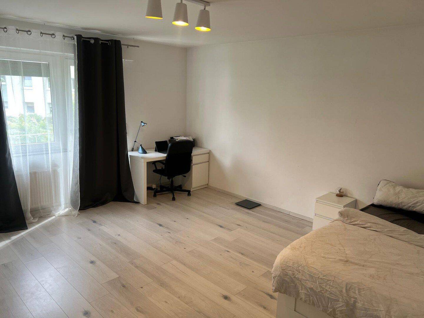 Großzügiges und helles WG-Zimmer mit sonnigem Balkon in ruhiger, zentraler Lage von Darmstadt, 64295 Darmstadt (Darmstadt)