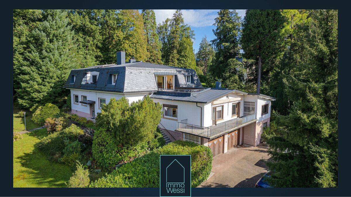Außergewöhnliche Gelegenheit zum Grundstückswert! Villa mit Weitblick in Baden-Baden, 76530 Baden-Baden (Ebersteinburg Innenstadt Lichtental Varnhalt Weststadt)