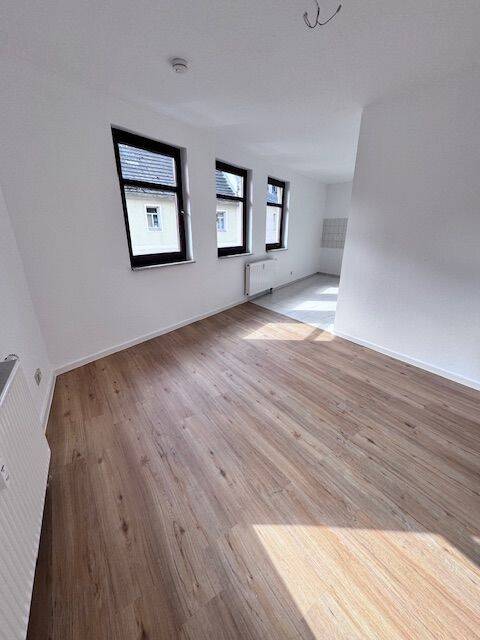 2 Zimmer Wohnung im Zentrum von Kahla, 7768 Kahla