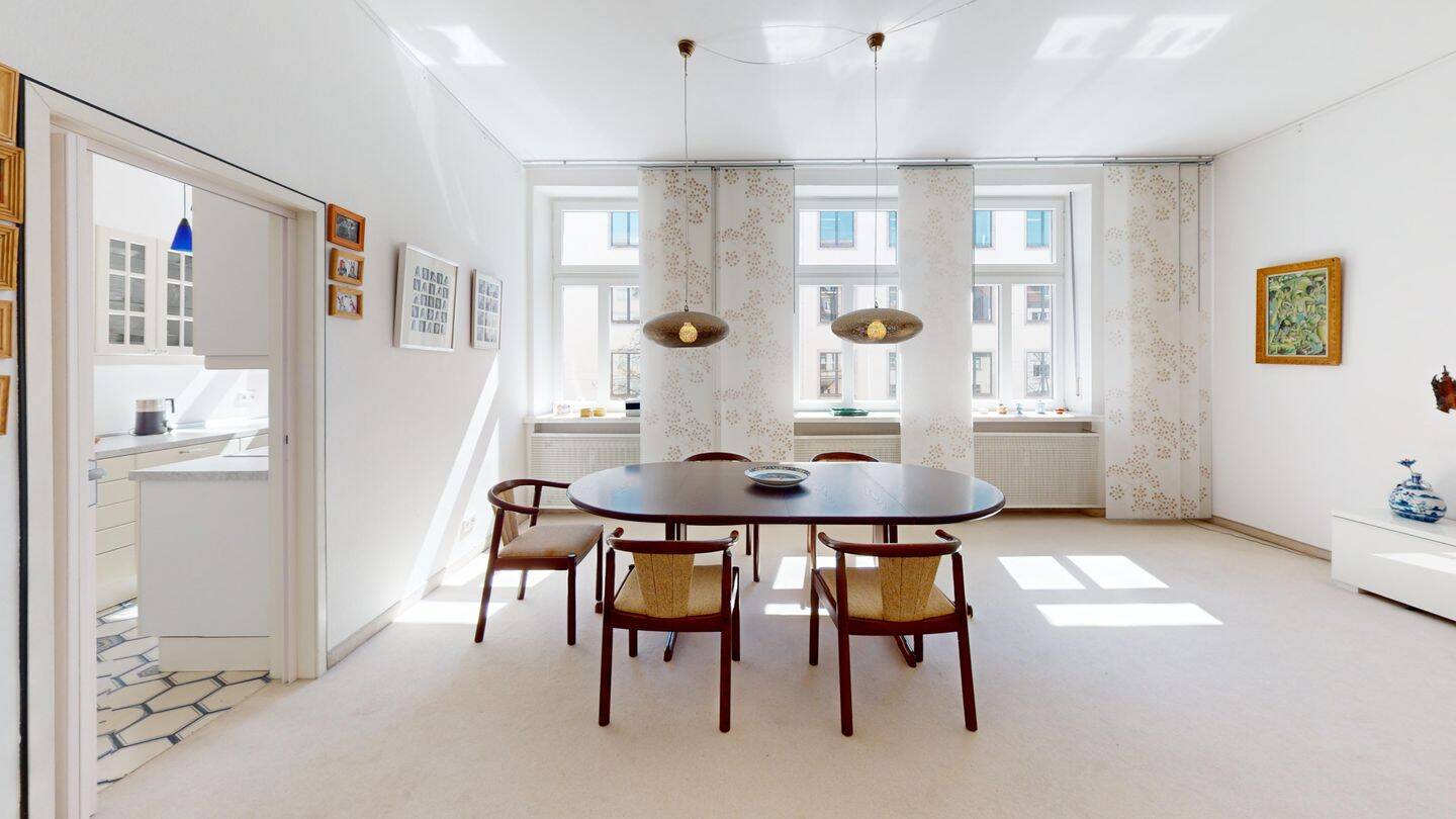 UNIQUE | Altbauwohnung am Siegestor, 80799 München (Maxvorstadt Schwabing-Freimann Schwabing-West)