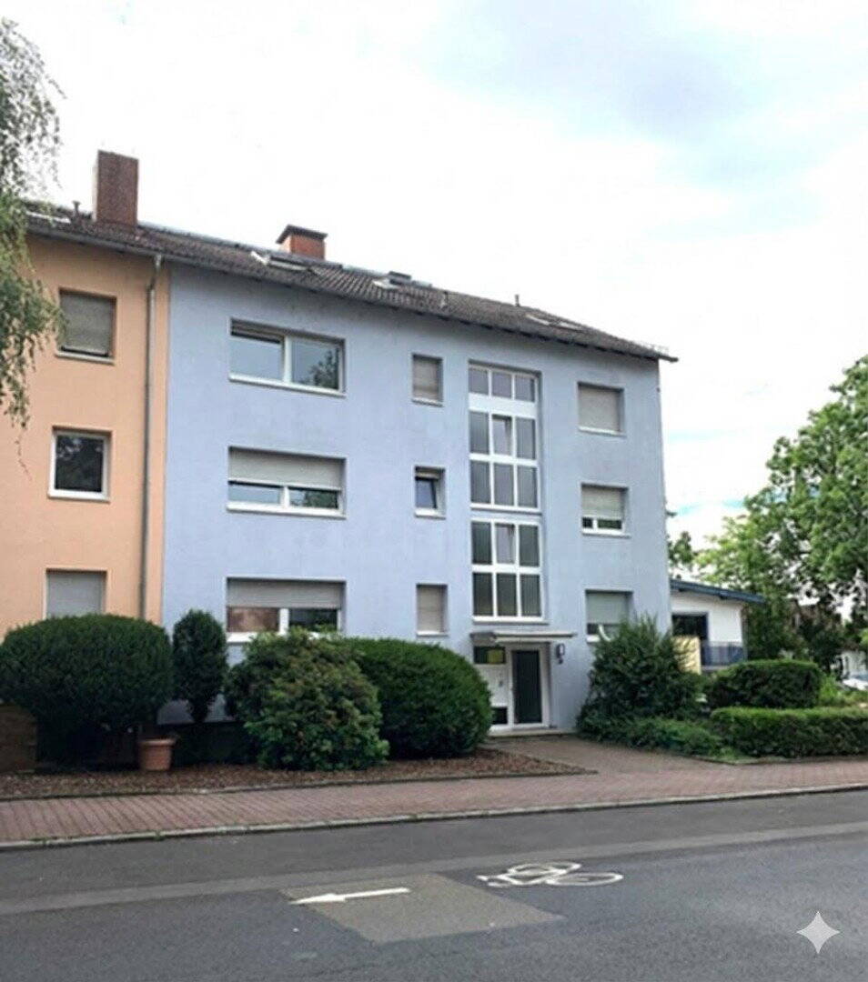 Geräumige 2 Zimmer DG-Wohnung mit EBK und Waschmaschine in Frankfurt Bonames *renoviert*, 60437 Frankfurt am Main