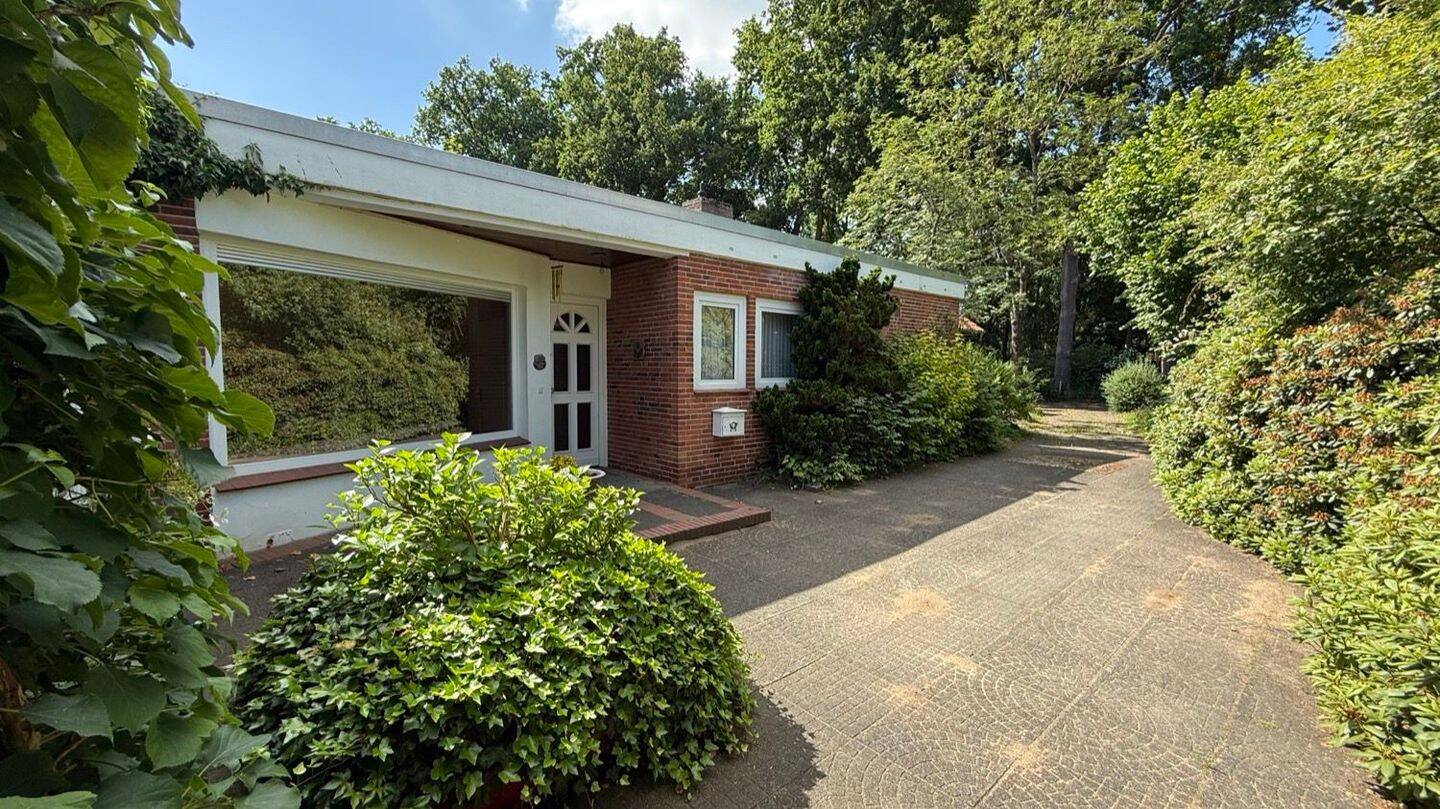 Heller Bungalow in Waldrandlage, 23627 Groß Grönau (Klein Grönau)