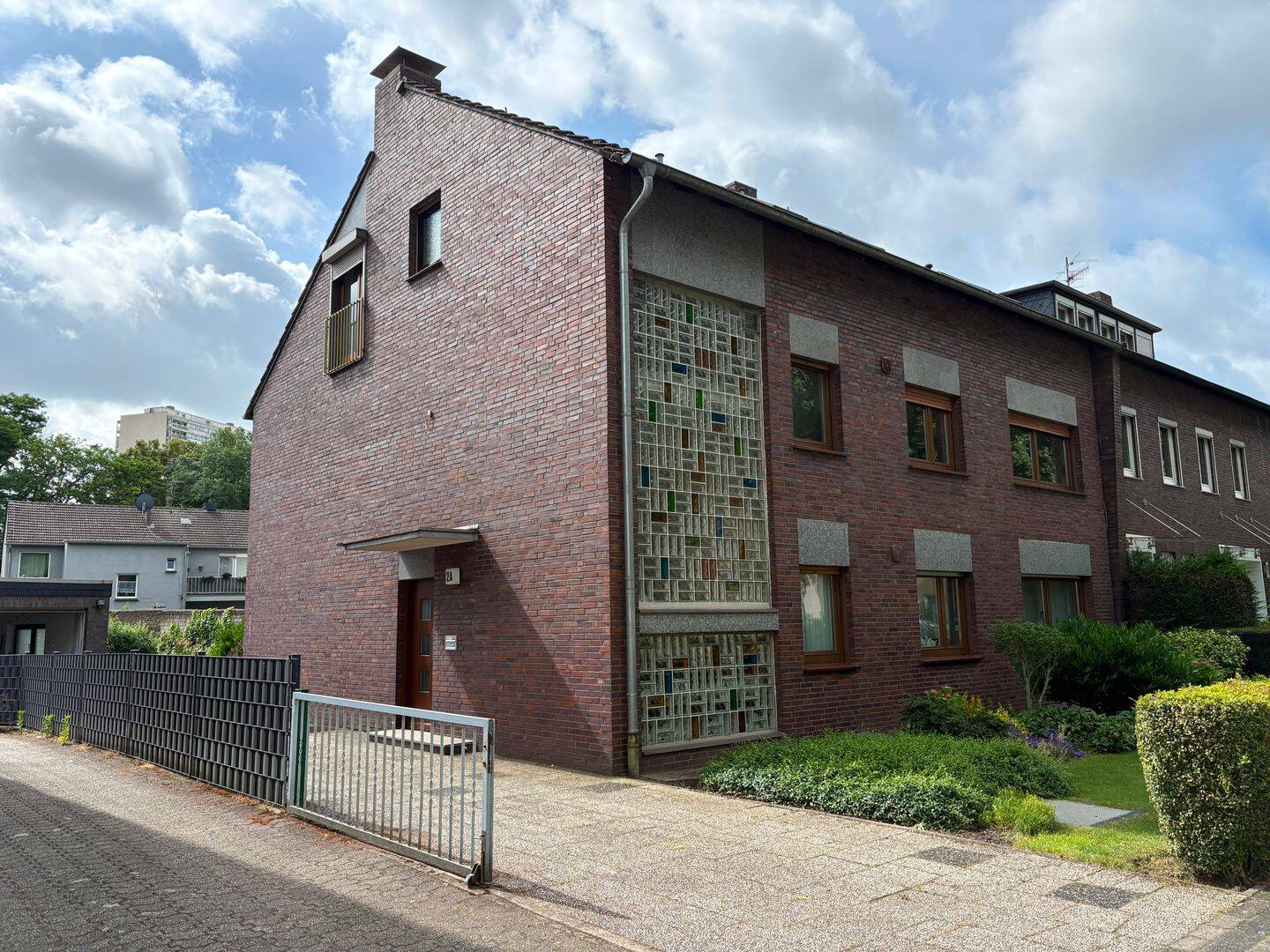 Oldie but Goldie – bezugsfreies Zwei- bis Dreifamilienhaus, 47198 Duisburg (Alt-Homberg Hochheide)