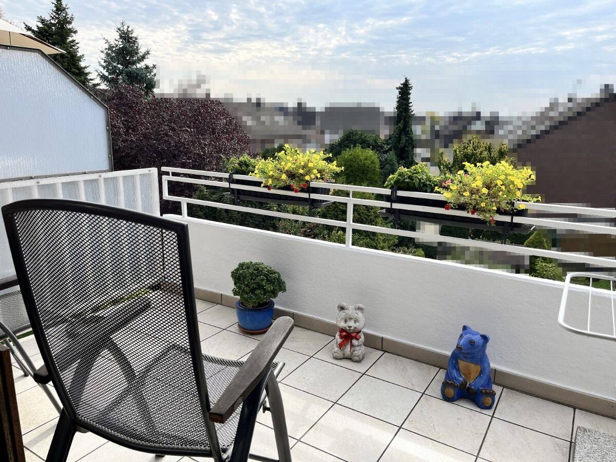Helle 3-Raum-Wohnung mit Balkon und Stellplatz, ruhig gelegen in Duisburg-Bergheim, 47228 Duisburg (Bergheim Friemersheim Hochemmerich Winkelhausen)