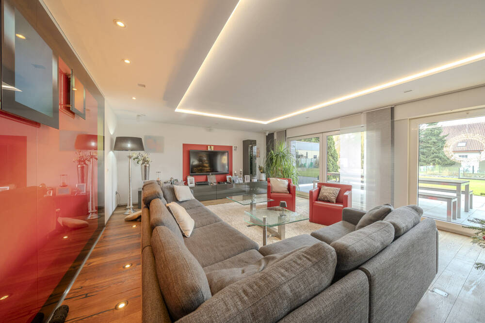 Wir haben Ihr neues exklusives Zuhause mit großem Garten!, 33758 Schloß Holte-Stukenbrock