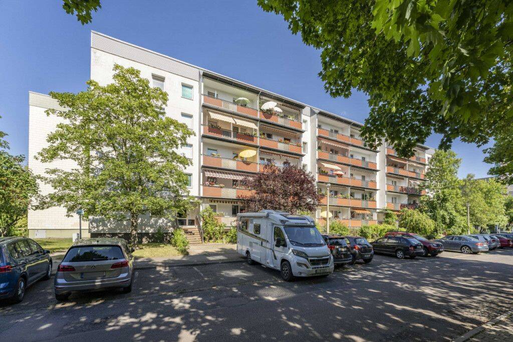 Erstbezug: Dreiraumwohnung mit Balkon, 4209 Leipzig (Grünau-Mitte Grünau-Nord Grünau-Ost Schönau)