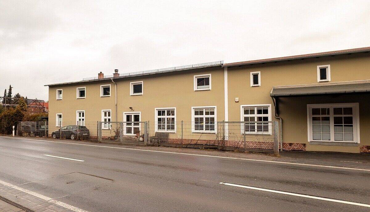 Wohn- und Geschäftshaus mit vielseitigen Nutzungsmöglichkeiten, 7613 Silbitz