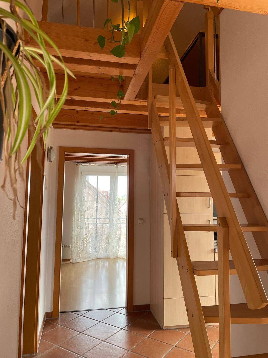 Helle 2,5 Zi DG-Wohnung mit Dachterrasse in Georgensgmünd zu vermieten, 91166 Georgensgmünd