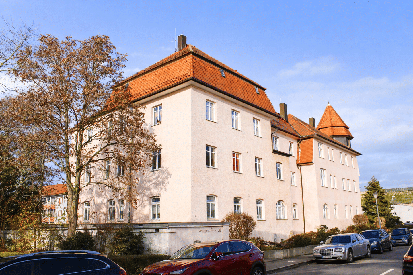 Erstbezug nach Sanierung, moderne 2,5 Zimmer Wohnung mit neuer Einbauküche & Gartenoption, 1809 Heidenau