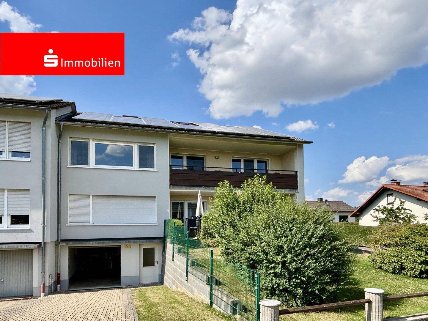 Gepflegte Doppelhaushälfte mit drei Wohneinheiten und 7,31-kWp-PV-Anlage in Bad Wildungen-Braunau, 34537 Bad Wildungen