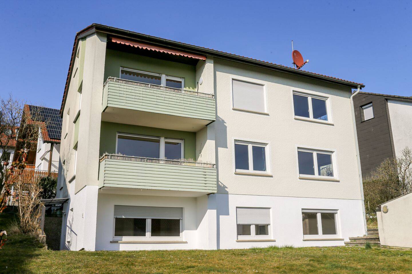 Attraktive Souterrainwohnung mit solider Ausstattung in ruhiger Wohnlage in Lichtenwald-Thomashardt, 73669 Lichtenwald