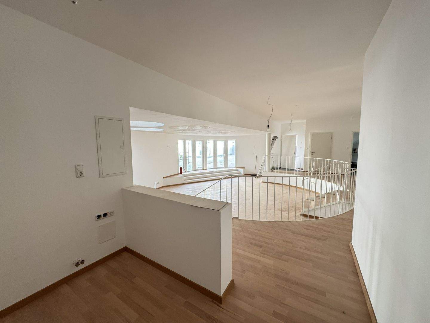 Neu sanierte Atelier-Wohnung mit Parkblick, 97421 Schweinfurt