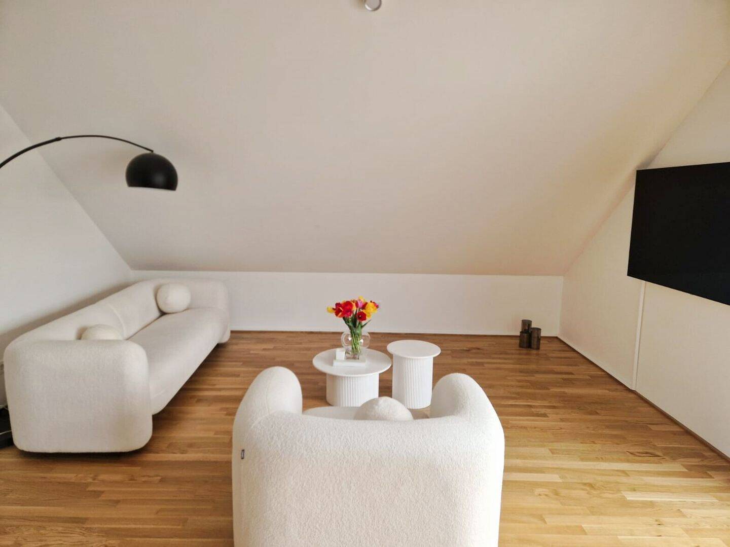 Dreizimmerwohnung mit Küche und Stellplatz in Mainz-Laubenheim, 55130 Mainz (Laubenheim Weisenau)