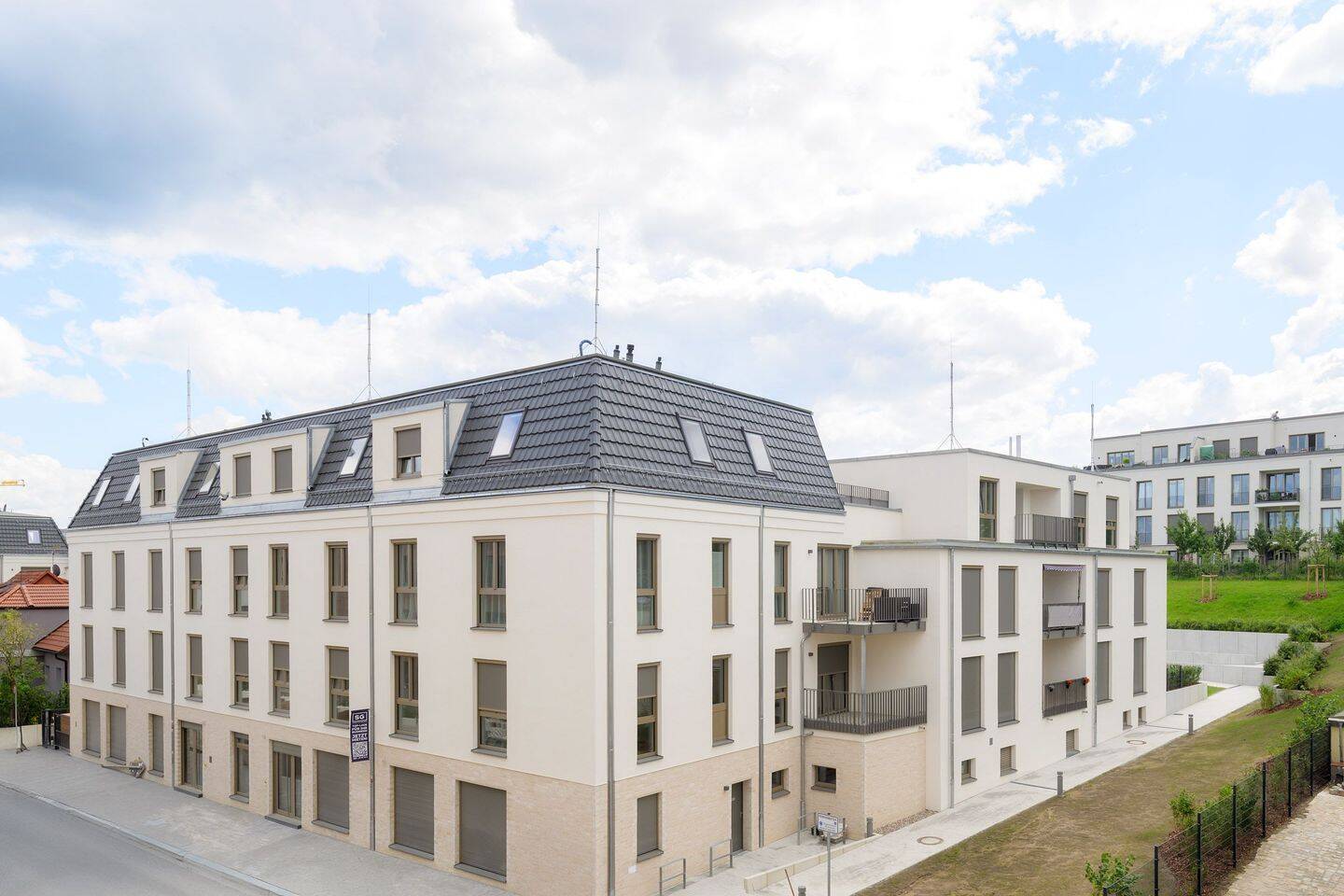 provisionsfrei +++ EBK +++ 2 – oder 3 – Zimmer Dachgeschosswohnung, 12524 Berlin (Treptow-Köpenick Altglienicke Kleingartenanlage Falkenbrunn 1)