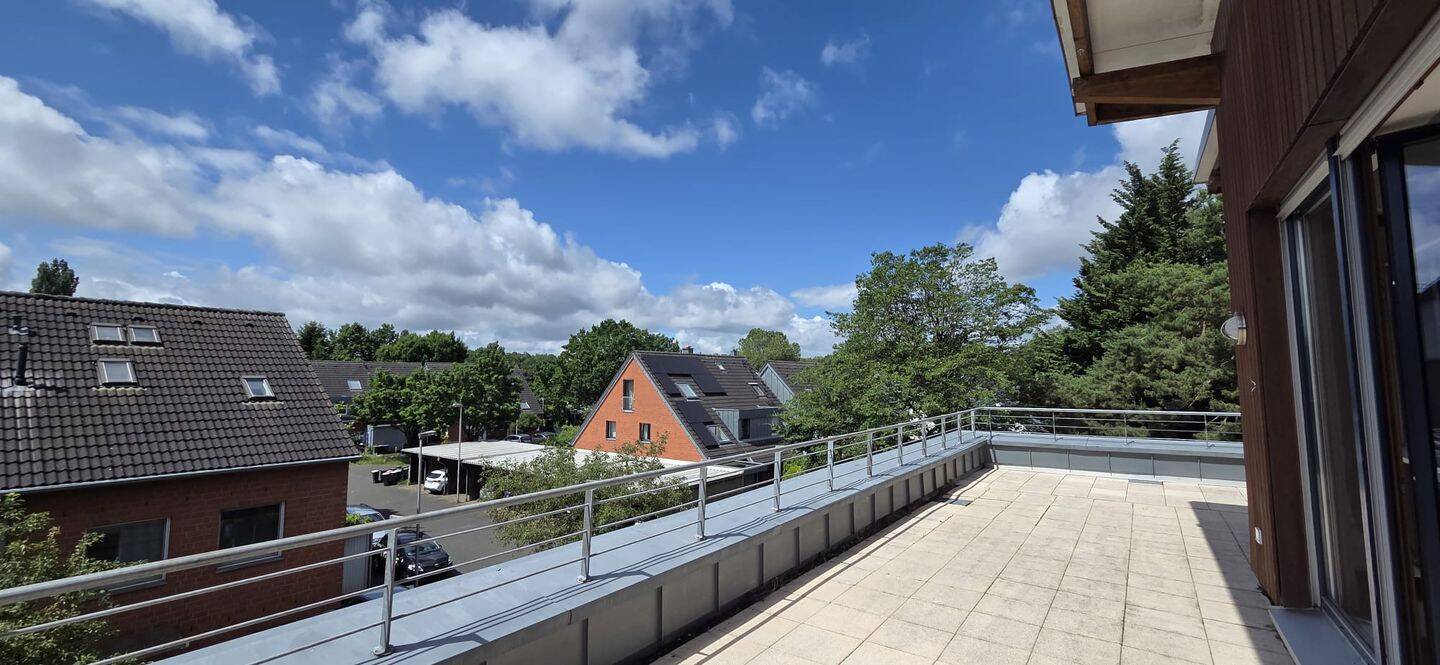 Lichtdurchflutete Penthouse-Wohnung mit großer Dachterrasse im Herzen von Aachen Brandt, 52078 Aachen