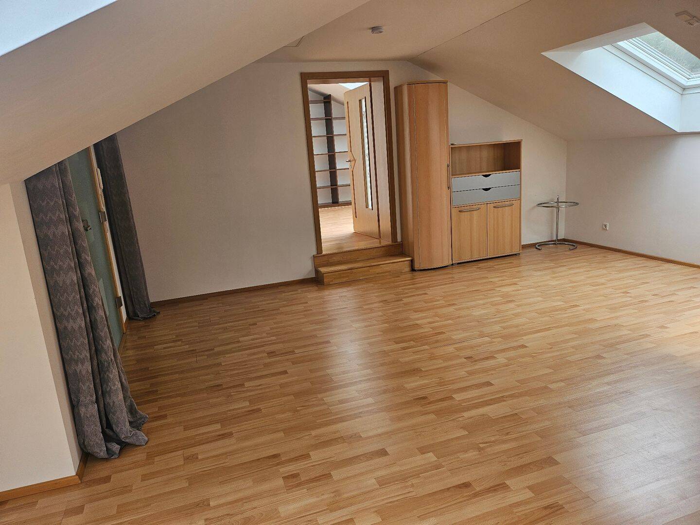 3 -Zimmer Dachgeschosswohnung, 90592 Schwarzenbruck