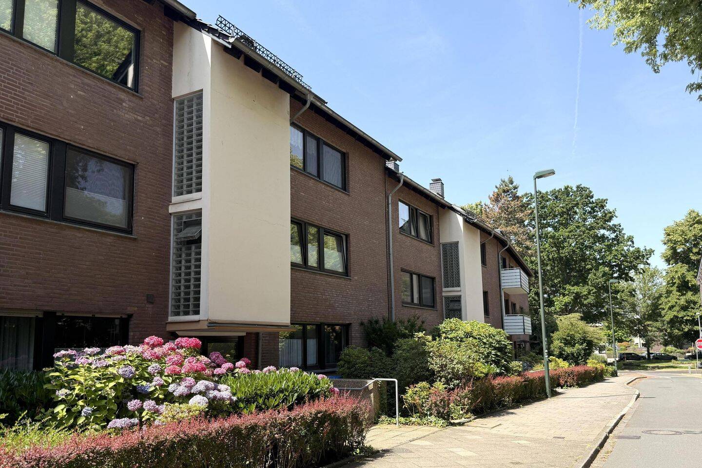 Vermietete 3-Zimmer-Wohnung mit Balkon!, 40593 Düsseldorf (Benrath Garath Urdenbach)