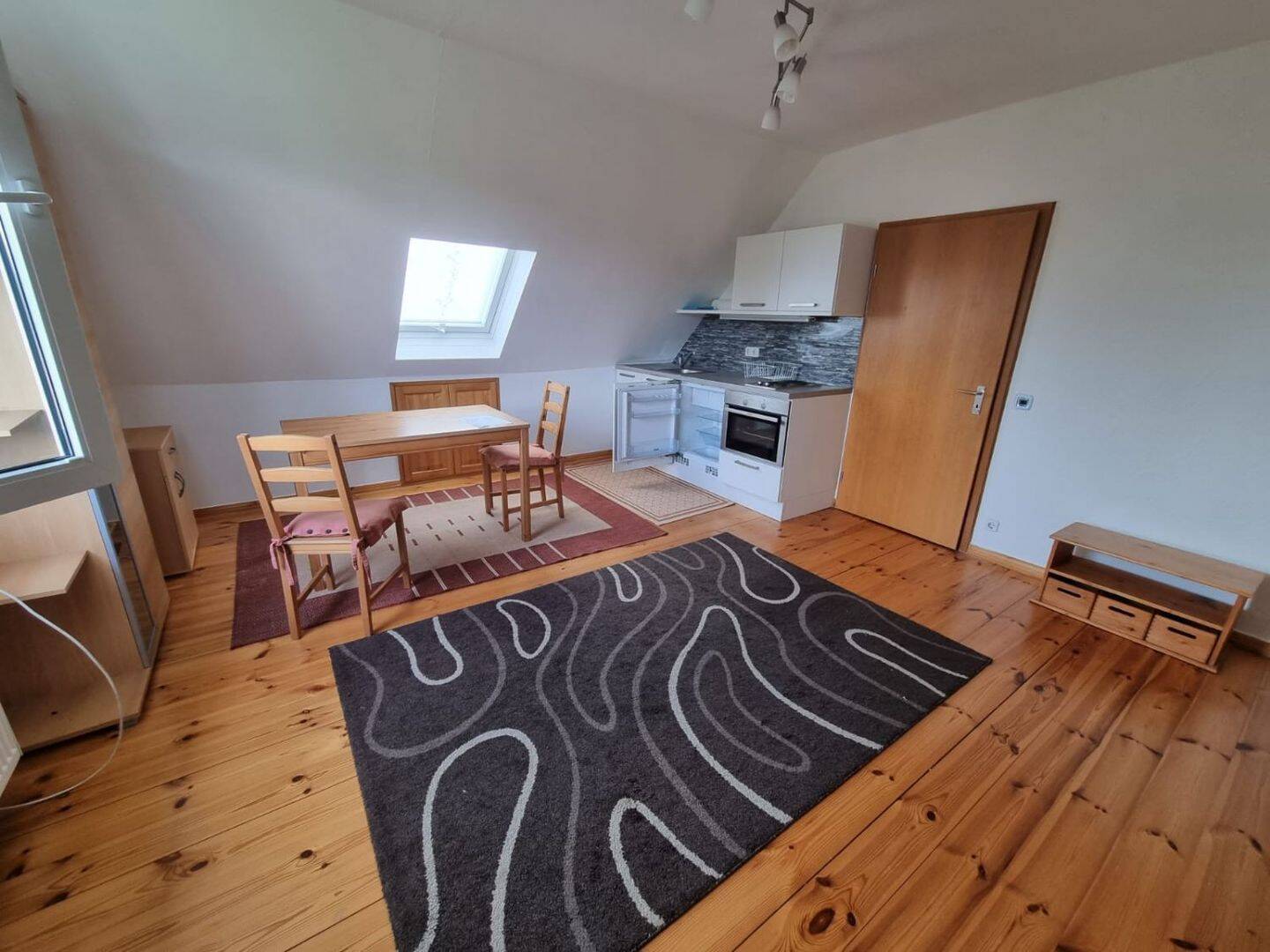 Ruhiges, möbliertes Apartment Nähe Stadtpark, 92237 Sulzbach-Rosenberg