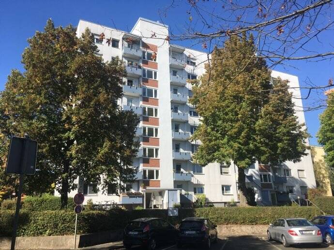 1-Zimmer-Wohnung mit Balkon, Einbauküche und Fahrstuhl, 91056 Erlangen
