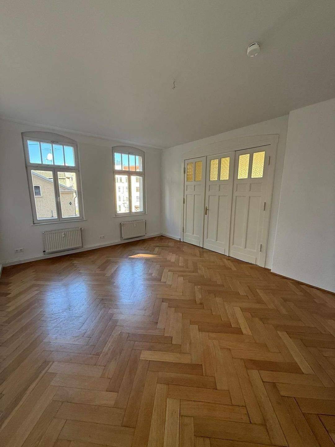 Neu sanierte 3-Raum-Wohnung mit 2 Balkonen, 6110 Halle (Saale) (Damaschkestraße Gesundbrunnen Innenstadt Lutherplatz Saaleaue)
