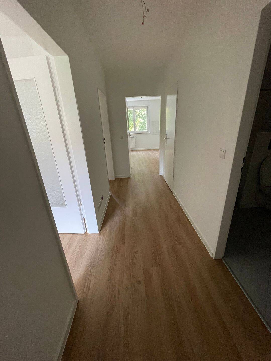 Teilrenovierte 2-Zimmer-Wohnung in Lichtenhof, 90461 Nürnberg