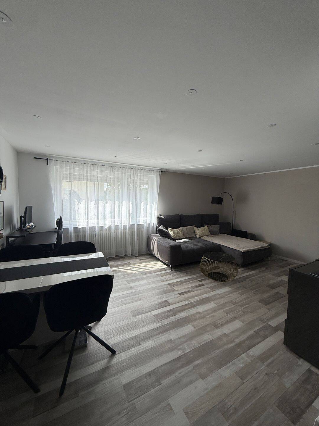 2-Zimmer Wohnung mit Balkon, 90768 Fürth