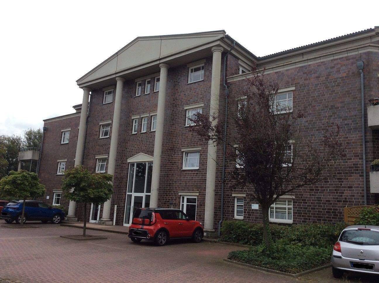 Grundhaft renoviertes 1,5-Zimmer-Apartment mit Einbauküche in grüner Lage in der Residenz Barleben provisionsfrei zu verkaufen!, 39179 Barleben