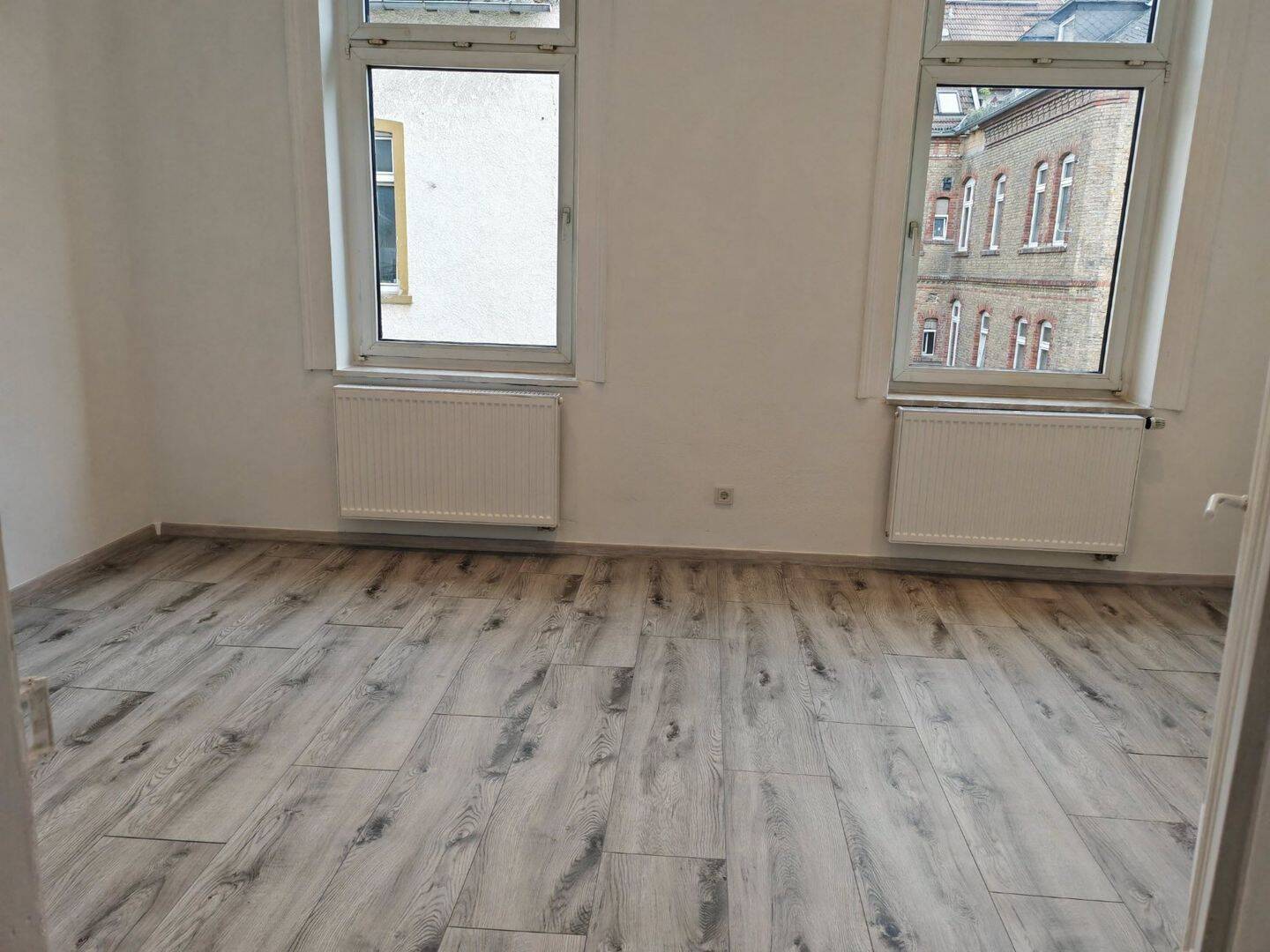 NEU SANIERTE 3 ZW WOHNUNG EBK MIT WASCHMASCHINE DUSCHBAD 1.BEZUG MORITZSTR NEBEN FRESENIUS INSTITUT BUS GEGENÜBER HAUS FUSSLÄUFIG FUSSGÄNGERZONE, 65185 Wiesbaden (Wiesbaden)