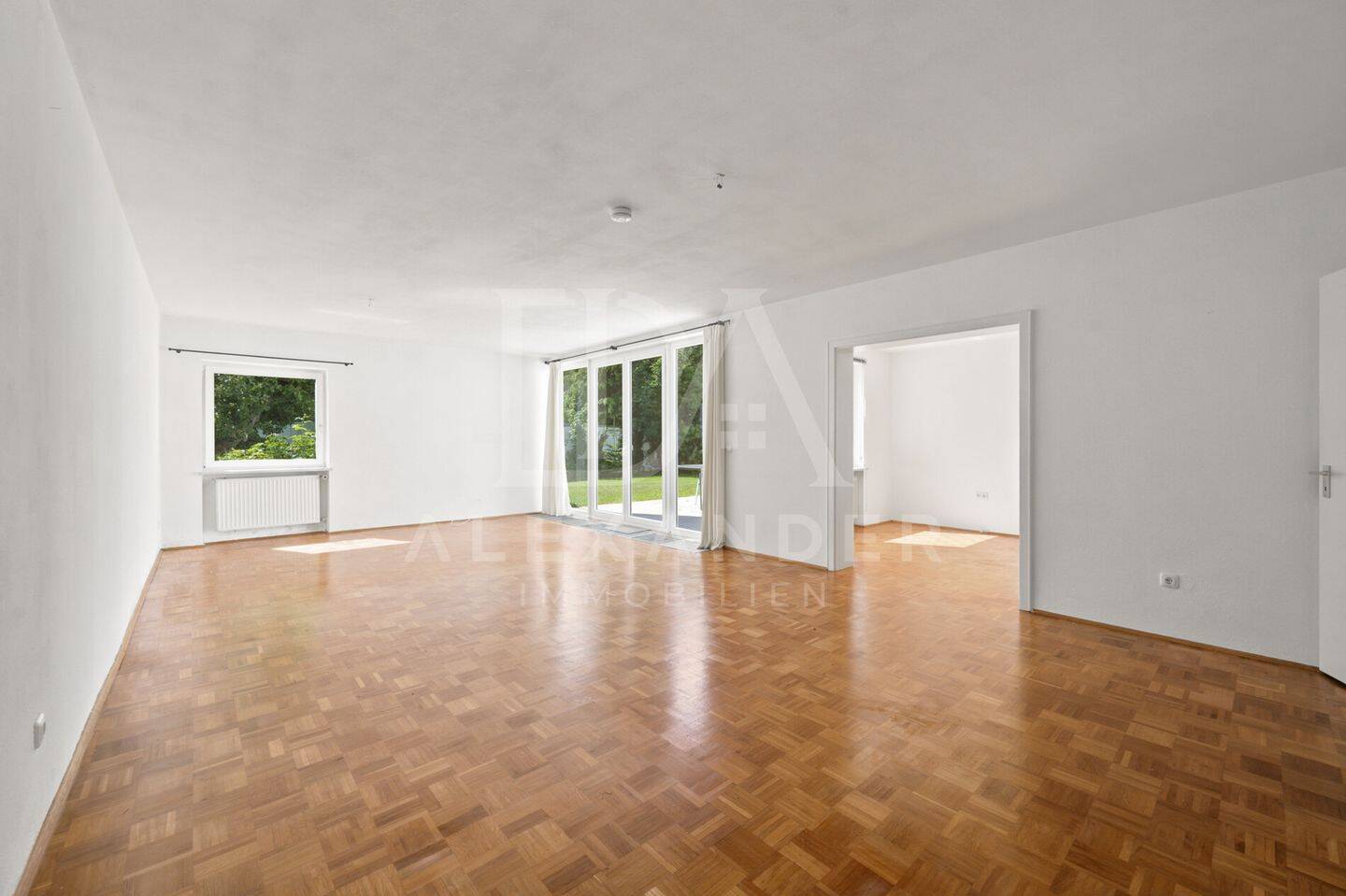 Großzügiges Familienhaus – Wohnen zwischen Burg, Wöhrsee und Natur!, 84489 Burghausen
