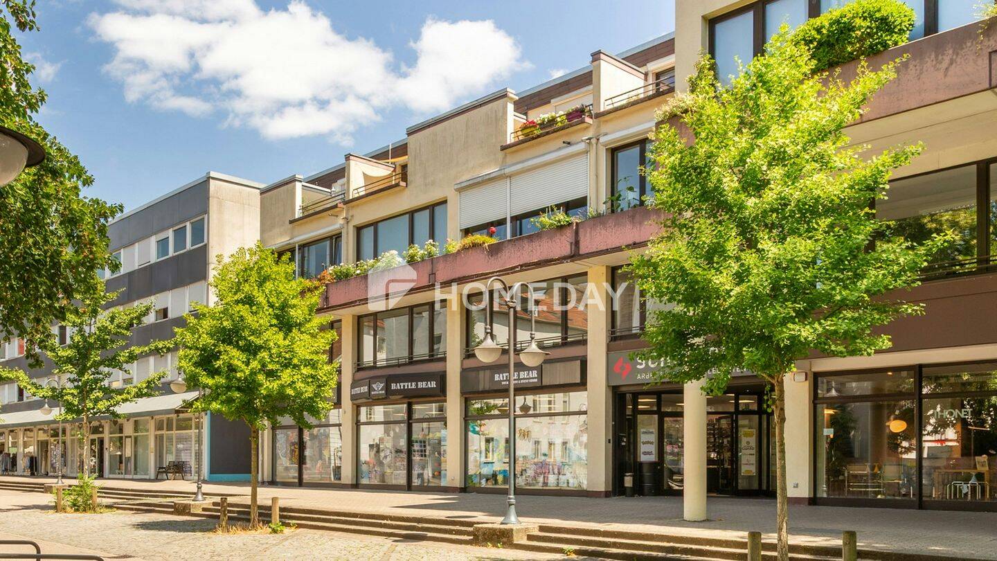 Exklusive Penthouse-Maisonette mit Dachterrasse, Panoramafenster, Aufzug & Stellplatz, 66111 Saarbrücken