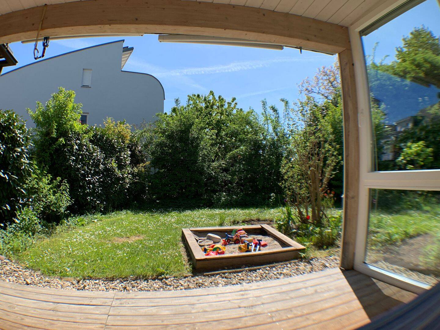 Mehrfamilienhaus – Solide Rendite – sofort bezugsfertig, 79112 Freiburg im Breisgau (Munzingen Opfingen Tiengen Waltershofen)