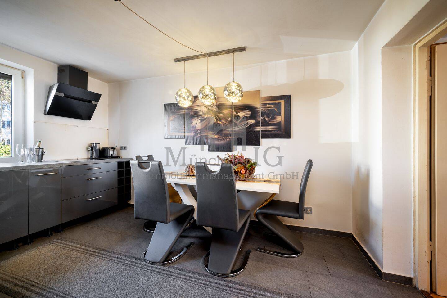 MÜNCHNER IG: Attraktive gut geschnittene Wohnung mit Balkon und eigenem Garten in ruhiger Lage, 80997 München (Allach-Untermenzing Moosach Pasing-Obermenzing)