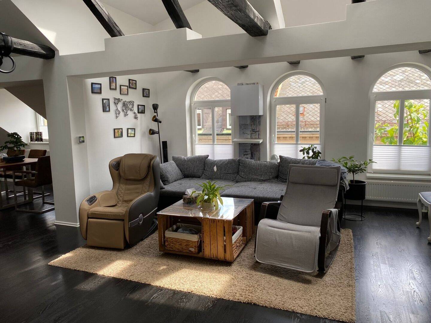 Eleganz trifft Komfort – Traumhafte 4-Zimmer-Galeriewohnung mit Sauna in Fürth, 90762 Fürth (Innenstadt)