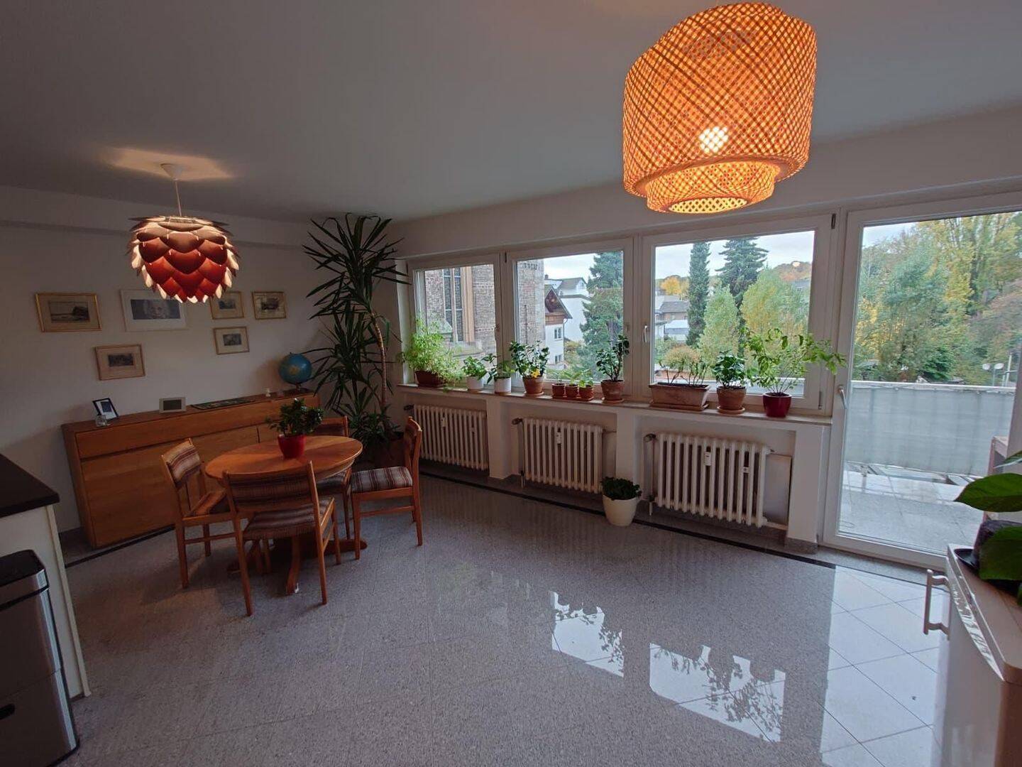Ruhige 2-Zimmer-Wohnung mit Terasse und Ausblick, 53179 Bonn (Lannesdorf Mehlem Muffendorf Pennenfeld Rüngsdorf)