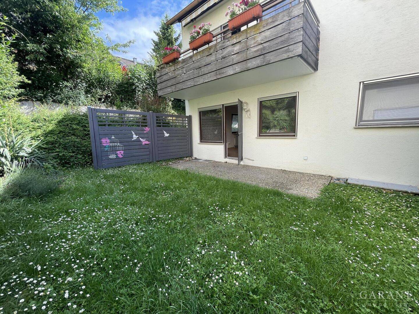 * Charmante 4 Zimmer-Wohnung mit Terrasse inkl. Garage * Sofort frei * Im schönsten Weinort *, 74354 Besigheim