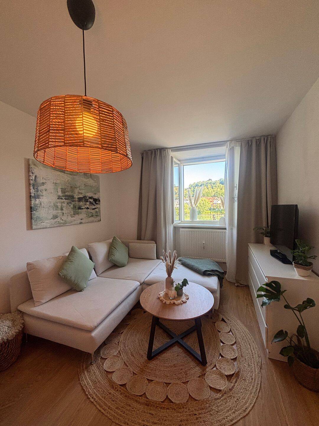 1,5-Zimmer-Wohnung in der Passauer Altstadt mit Blick auf den Inn, 94032 Passau (Altstadt Haidenhof-Nord Haidenhof-Süd Innstadt)