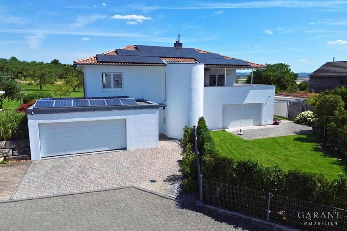 Ein Zuhause, das jeden Tag ein wenig außergewöhnlicher macht ~ Architektur trifft auf Lebensqualität, 74379 Ingersheim