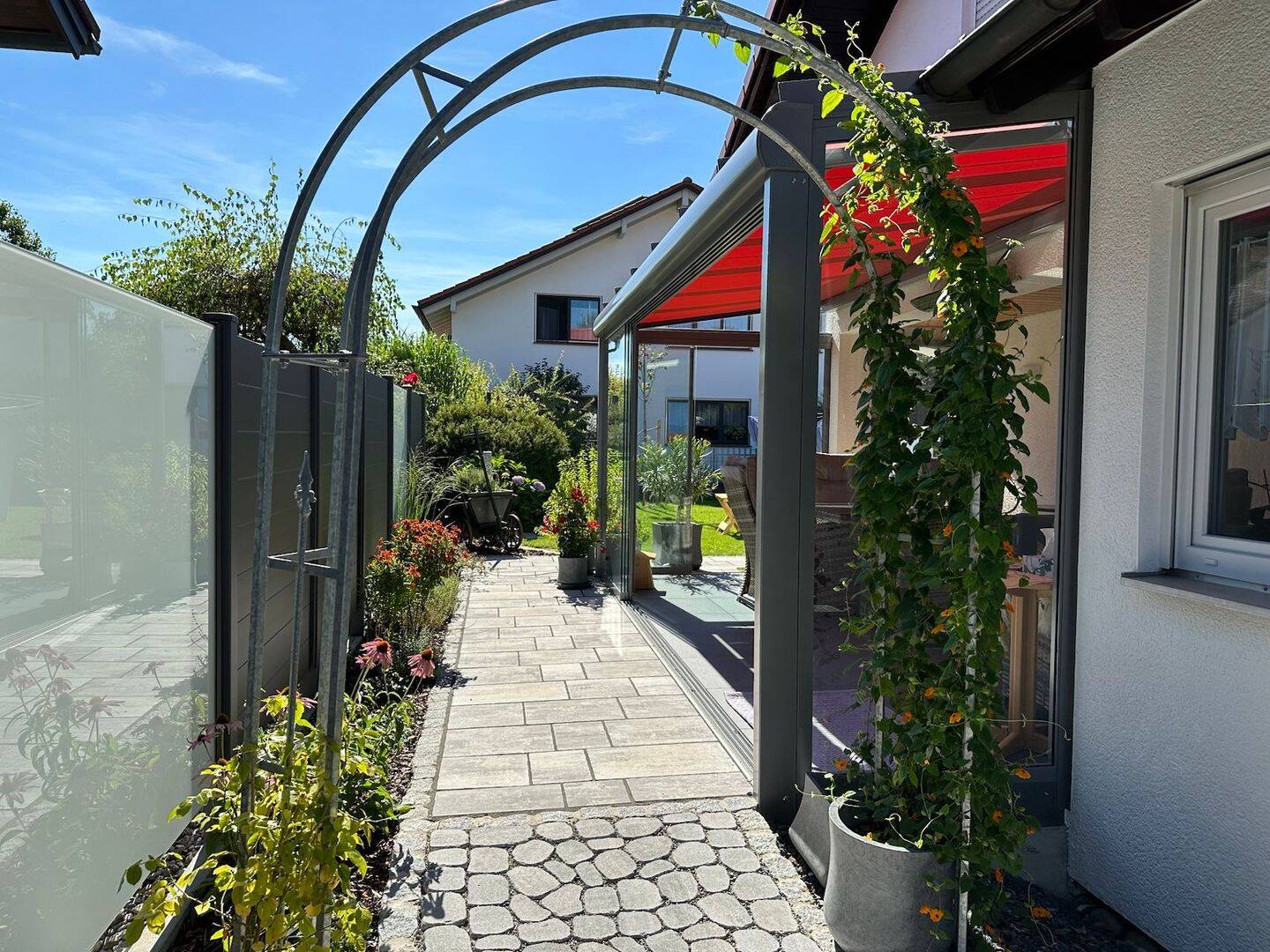 Ein Zuhause für Familien – lichtdurchfluteter Wintergarten, sonniger Südwestgarten, ruhig, 88316 Isny im Allgäu