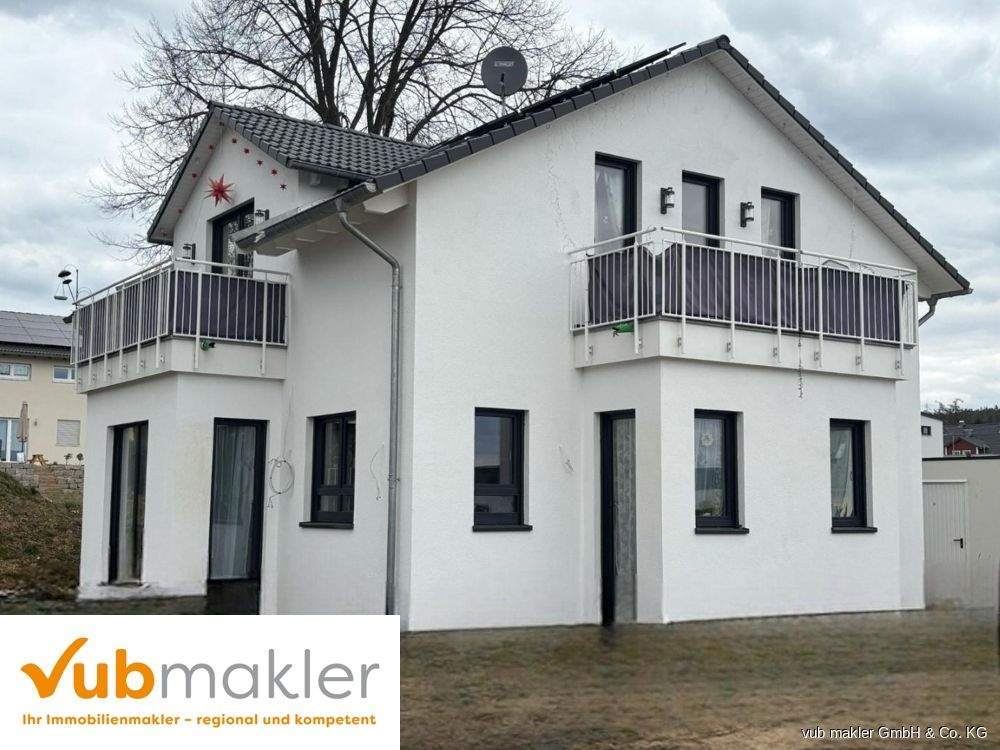 Eleganz trifft Behaglichkeit – Ihr neues Familiendomizil in Waldsassen wartet aus Sie, 95652 Waldsassen