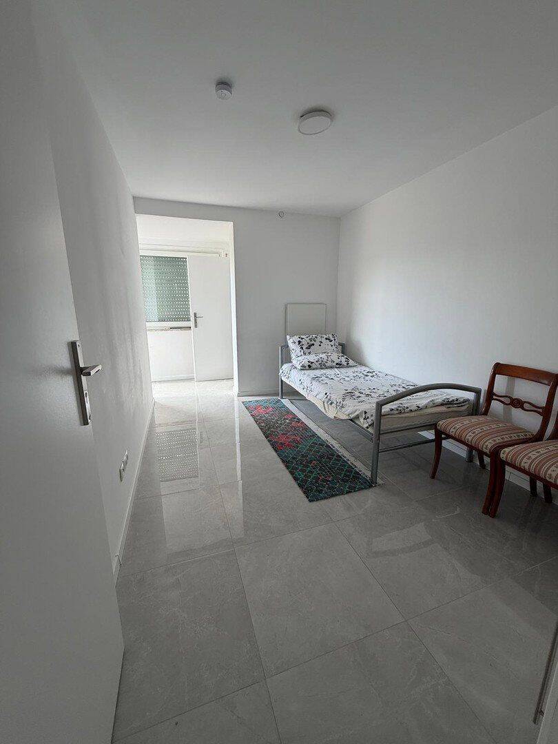 Attraktive WG im 1. OG: 3 möblierte Zimmer mit Balkon in Ludwigshafen-Oppau!, 67069 Ludwigshafen am Rhein (Edigheim Oppau Pfingstweide)