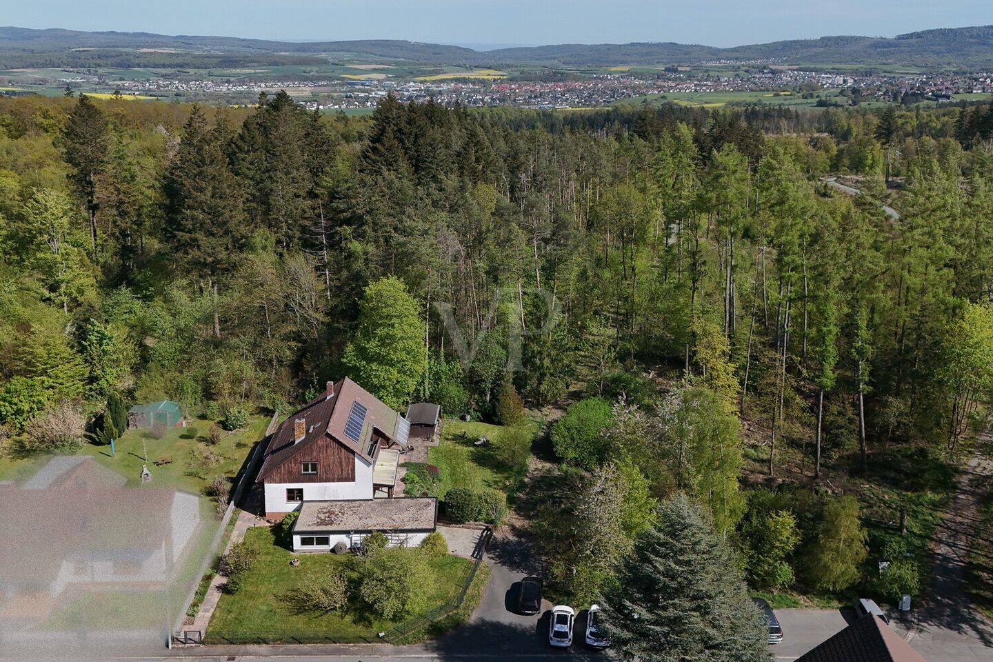 Einzigartige Waldrandlage mit Seltenheitswert: Anwesen mit großem Potenzial & Gestaltungsspielraum, 61250 Usingen