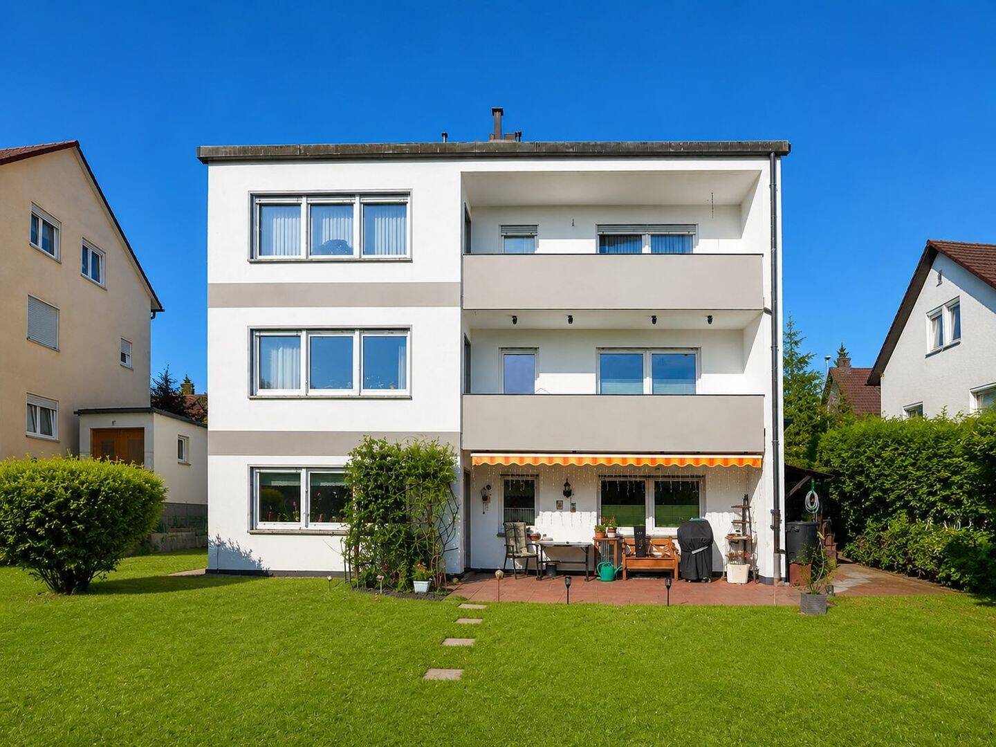 Attraktives Anlageobjekt mit 4 Wohnungen + Stellplatz und rd. 4,8 % Rendite, 90513 Zirndorf