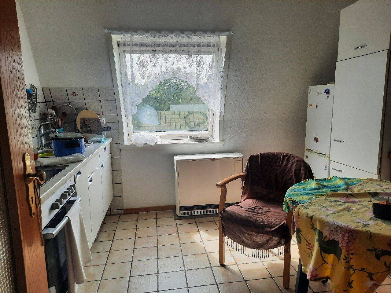 Frisch gestrichene 2-Raum-Wohnung nähe Folkwang-Hochschule, 45239 Essen (Bredeney Fischlaken Heidhausen Schuir Werden)