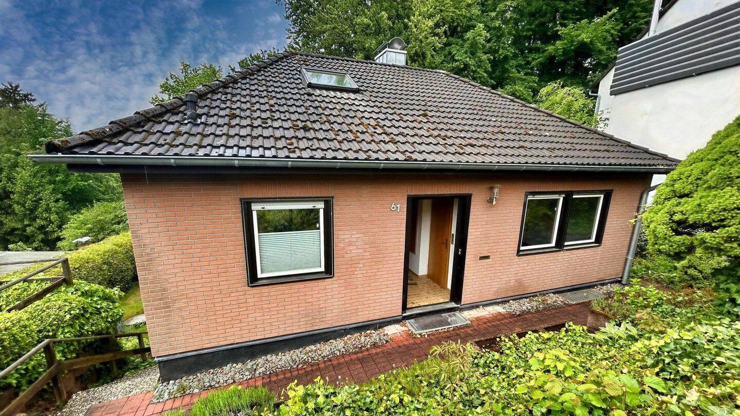 Charmantes Einfamilienhaus mit großem Grundstück in ruhiger Lage von Schalksmühle, 58579 Schalksmühle