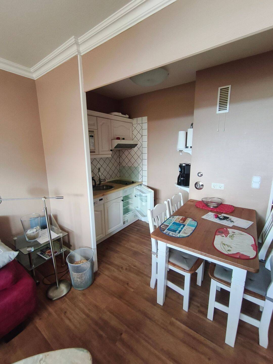 Schöne 2 Zimmerwohnung mit Südbalkon, 25980 Sylt